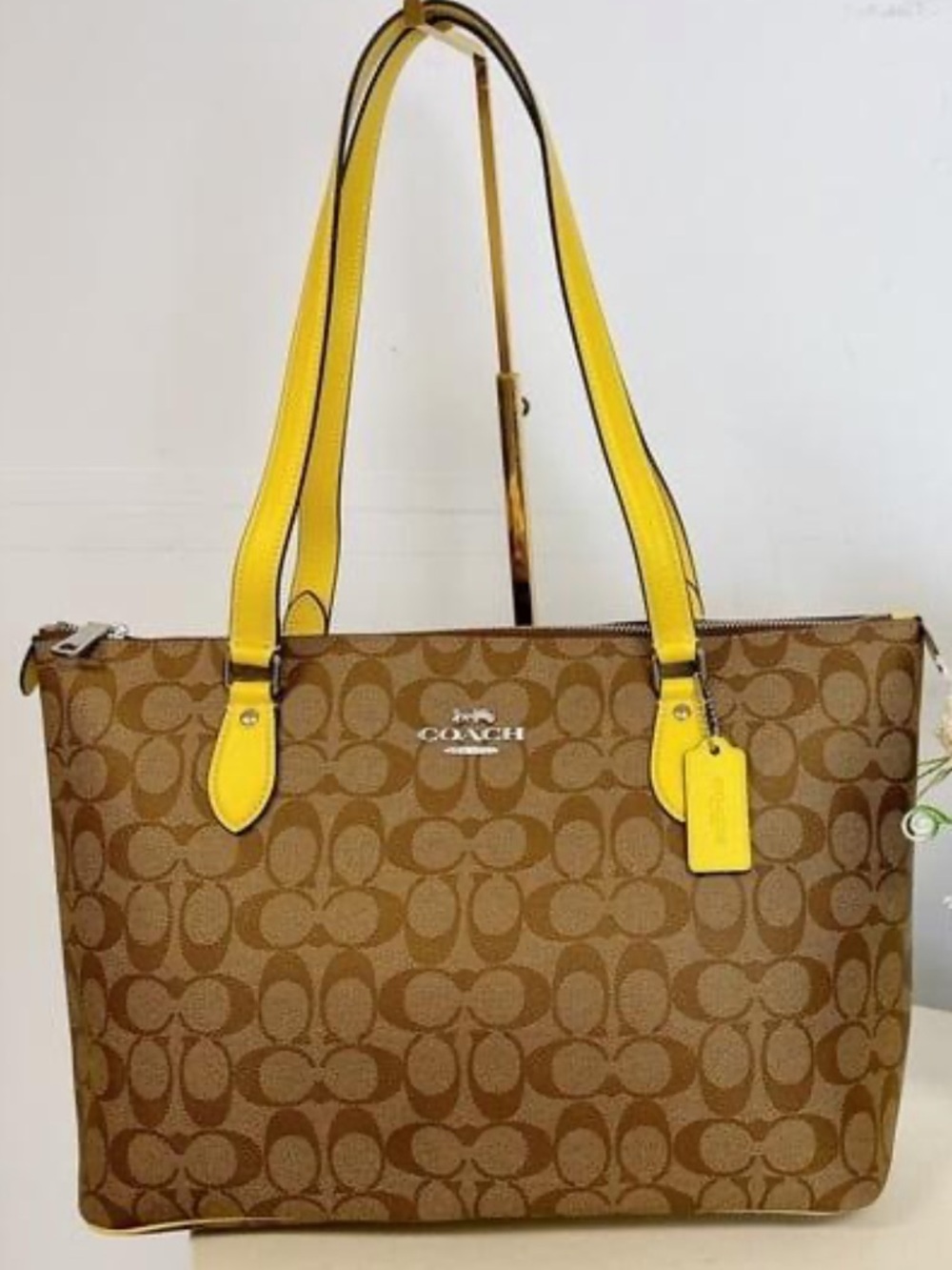 Coach Gallery Tote Authentic